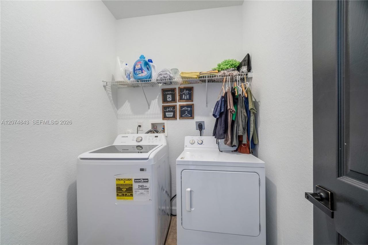 10334 NW 30th Ter, Doral, FL 33172 Photo