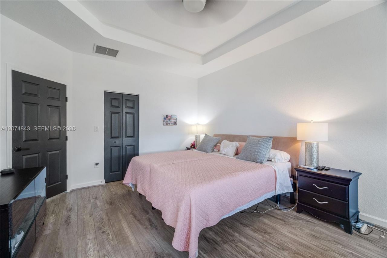 10334 NW 30th Ter, Doral, FL 33172 Photo