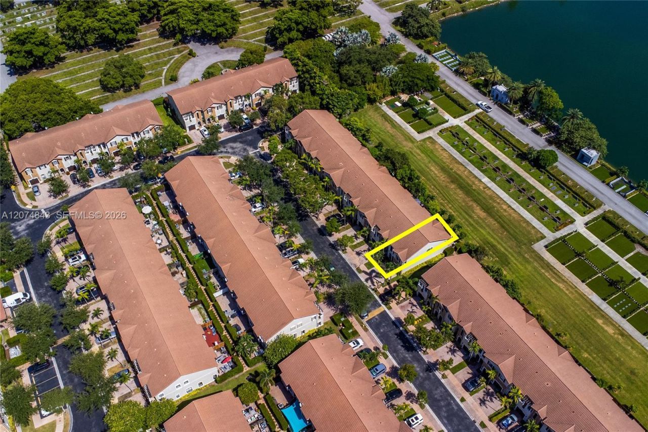 10334 NW 30th Ter, Doral, FL 33172 Photo