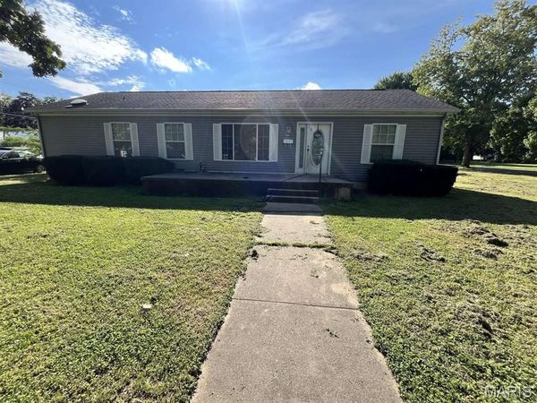 211 N 7th Street, Canton, MO 63435