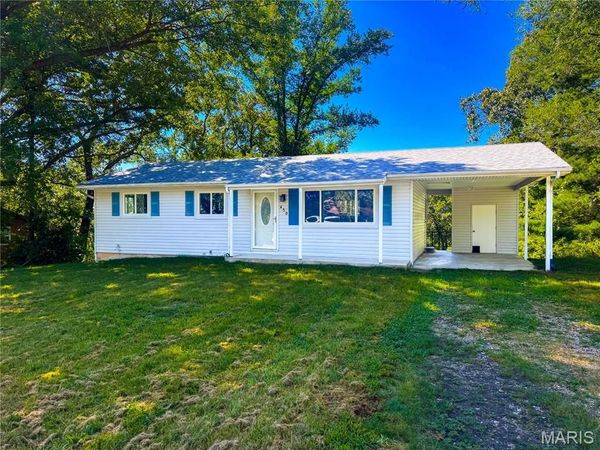 450 Hillcrest Drive, Bourbon, MO 65441