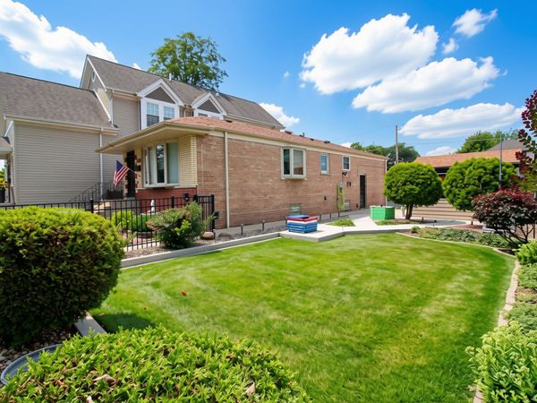 10752 S Albany Avenue , Chicago, IL 60655