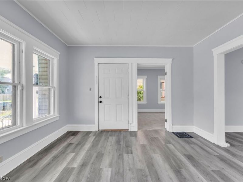 1041 E 146th Street , Cleveland, OH 44110 Photo 9