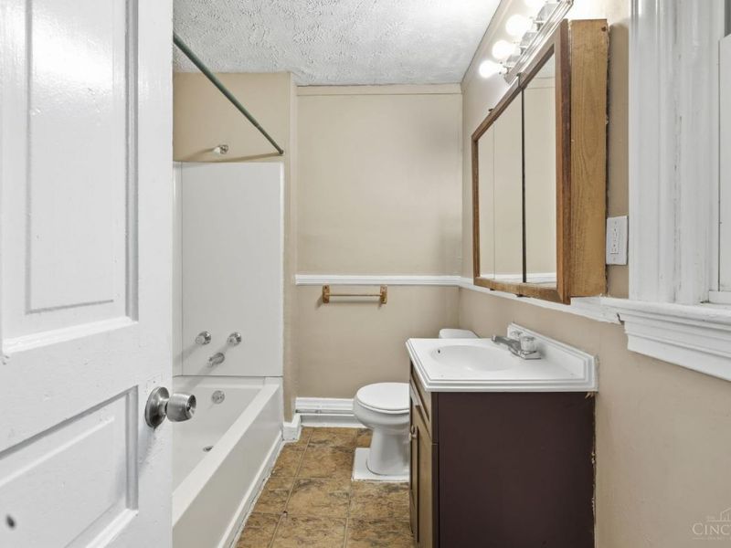 6014 Bramble Avenue, Cincinnati, OH 45227 Photo 31