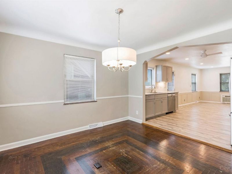 2936 North Bend Road, Green Township, OH 45239 Photo 9