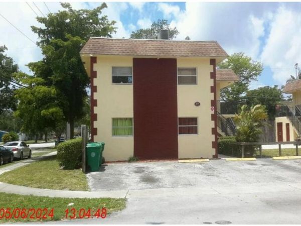3821 SW 60TH Avenue, Davie, FL 33314