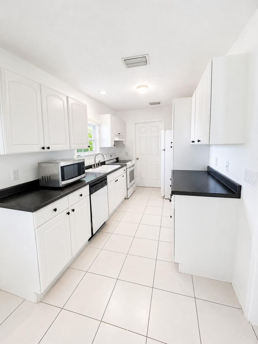 5000 Garner Street, Unit B, Fort Pierce, FL 34981 Photo