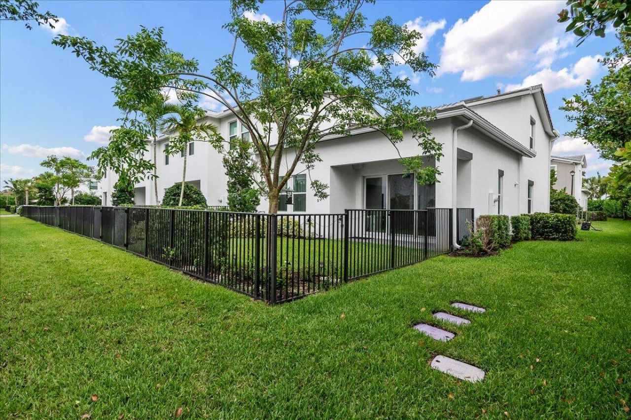 16493 Helix Court, Westlake, FL 33470 Photo