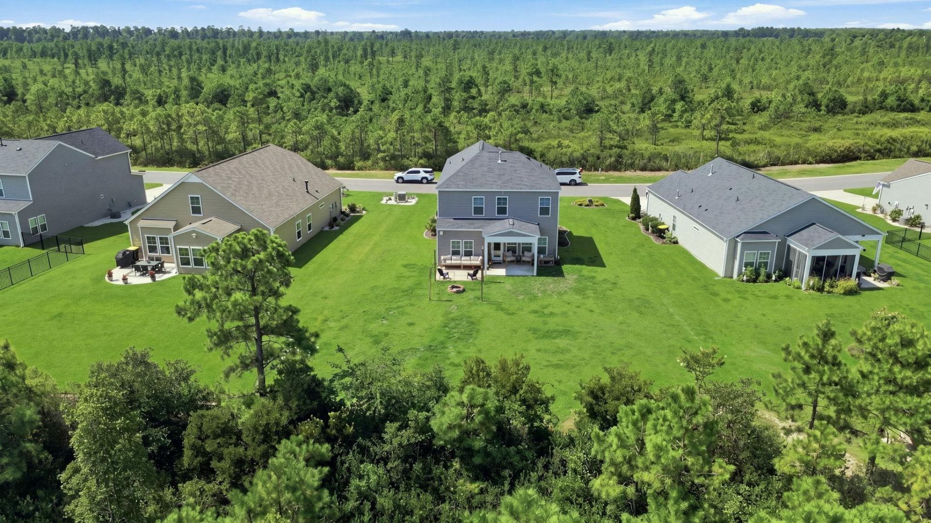 5085 Gladstone Dr Photo 35