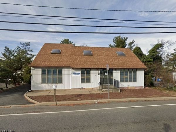 2950 Hamilton Blvd, South Plainfield, NJ 07080