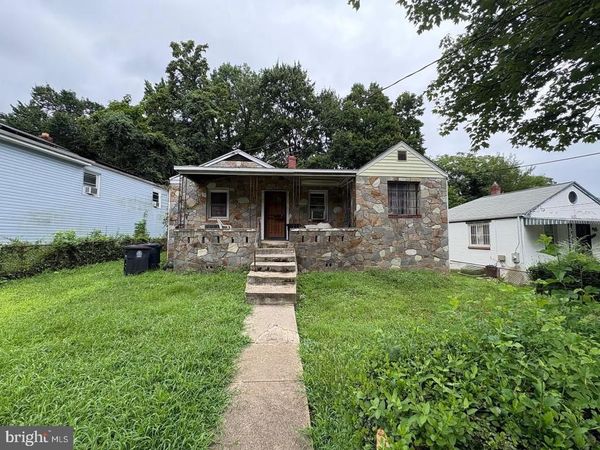 1314 FARMINGDALE AVENUE , CAPITOL HEIGHTS, MD 20743