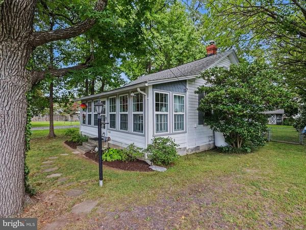 518 LOSSING AVENUE, COLONIAL BEACH, VA 22443