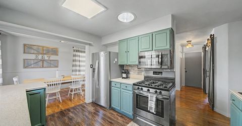 934 Pyramid Way, Sparks, NV 89431 Photo