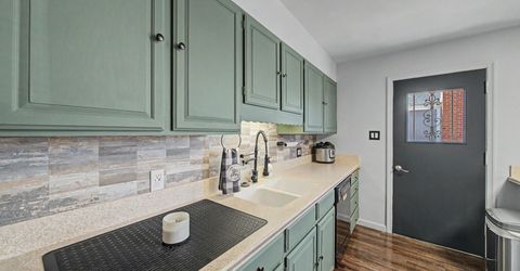 934 Pyramid Way, Sparks, NV 89431 Photo
