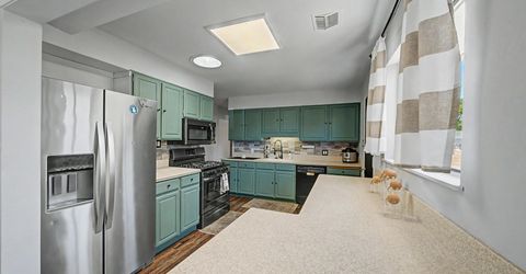 934 Pyramid Way, Sparks, NV 89431 Photo