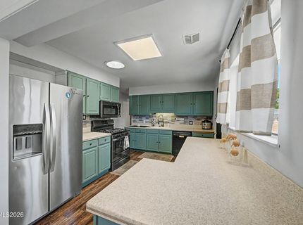 934 Pyramid Way, Sparks, NV 89431 Photo