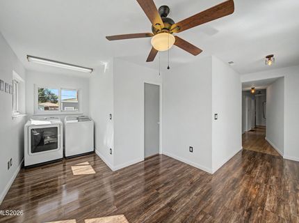 934 Pyramid Way, Sparks, NV 89431 Photo