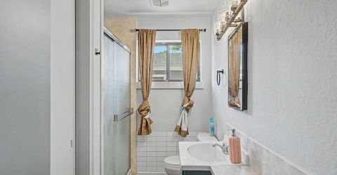 934 Pyramid Way, Sparks, NV 89431 Photo