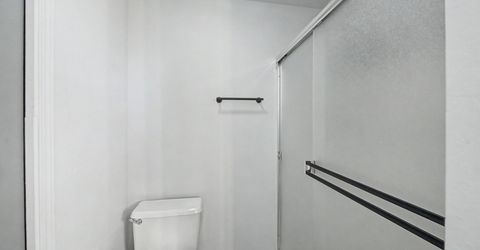 934 Pyramid Way, Sparks, NV 89431 Photo