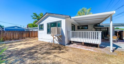 934 Pyramid Way, Sparks, NV 89431 Photo
