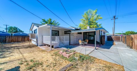 934 Pyramid Way, Sparks, NV 89431 Photo
