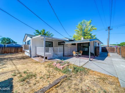 934 Pyramid Way, Sparks, NV 89431 Photo