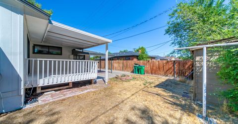 934 Pyramid Way, Sparks, NV 89431 Photo