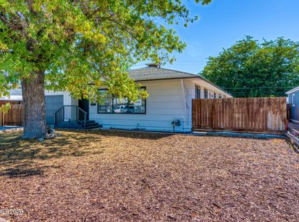 934 Pyramid Way, Sparks, NV 89431 Photo