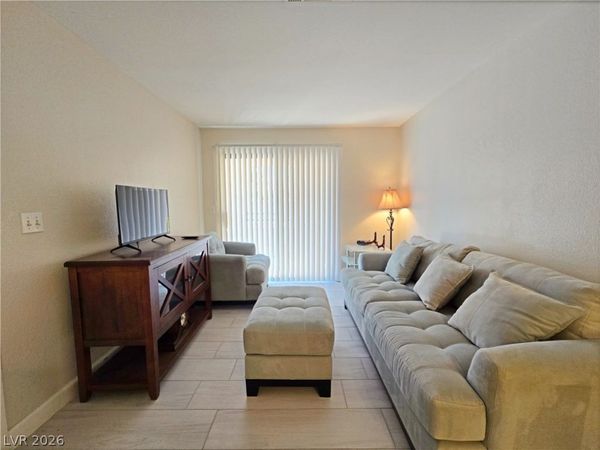 5171 Lindell Road , Unit 107, Las Vegas, NV 89118
