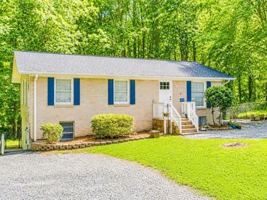 8718 Rollingwood Road, Chapel Hill, NC 27516