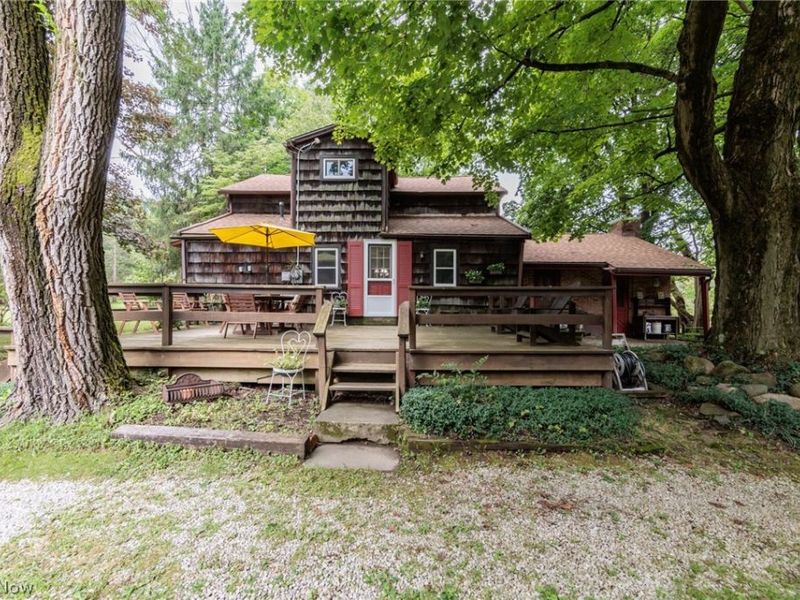 2085 Stine Road, Peninsula, OH 44264 Photo 2