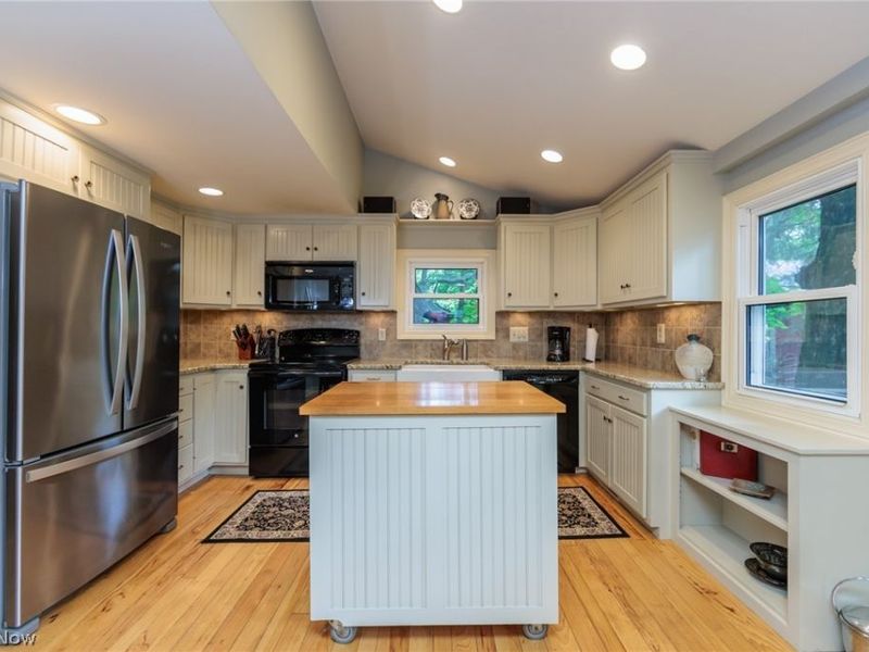 2085 Stine Road, Peninsula, OH 44264 Photo 8