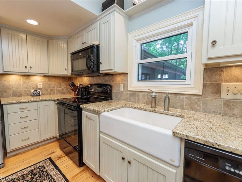2085 Stine Road, Peninsula, OH 44264 Photo 9