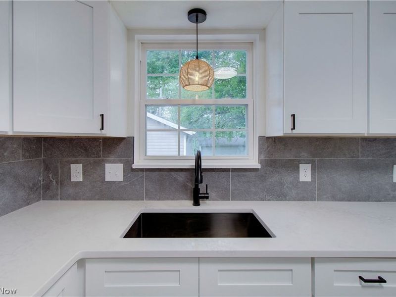 330 S Liberty Avenue, Alliance, OH 44601 Photo 14