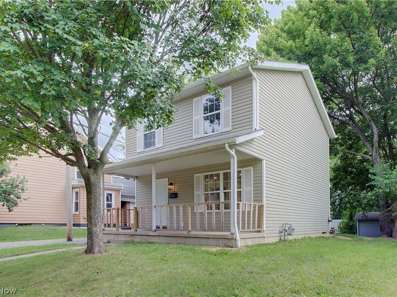 330 S Liberty Avenue, Alliance, OH 44601 Photo 2