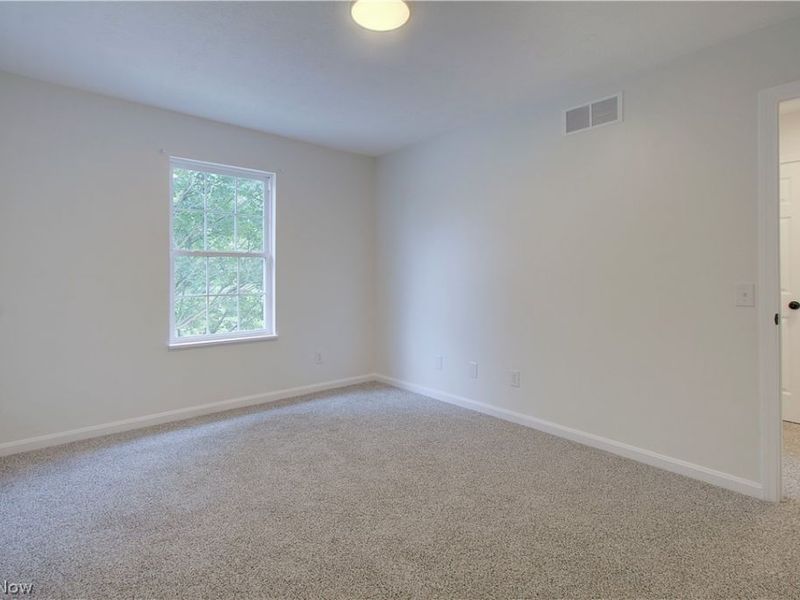 330 S Liberty Avenue, Alliance, OH 44601 Photo 21