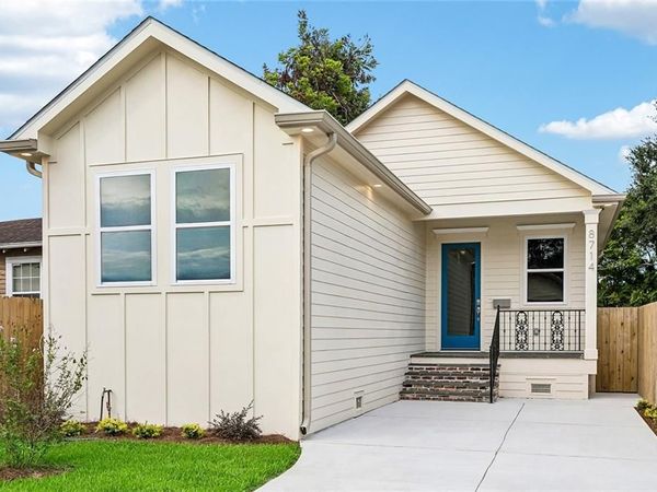 8714 BELFAST Street , New Orleans, LA 70118