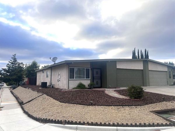 1841 Lark Ellen Drive, Paso Robles, CA 93446