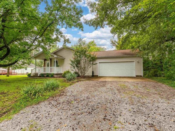 13673 Macomb Street, Marion, IL 62951