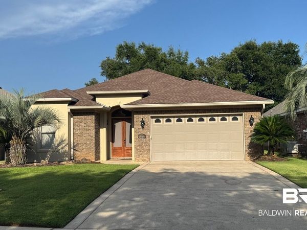 135 Lagoon Drive, Gulf Shores, AL 36542