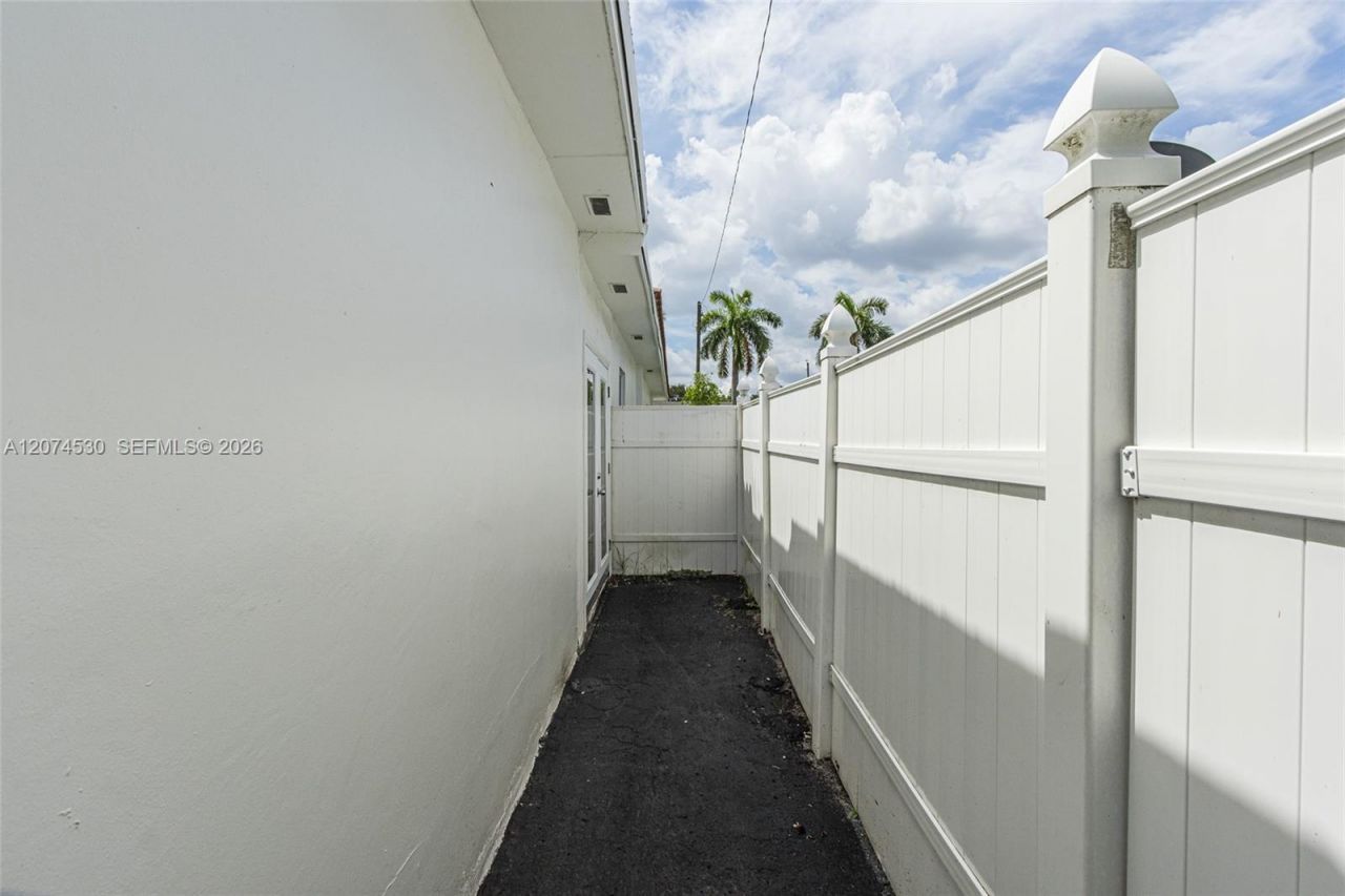 3513 Polk St, Hollywood, FL 33021 Photo