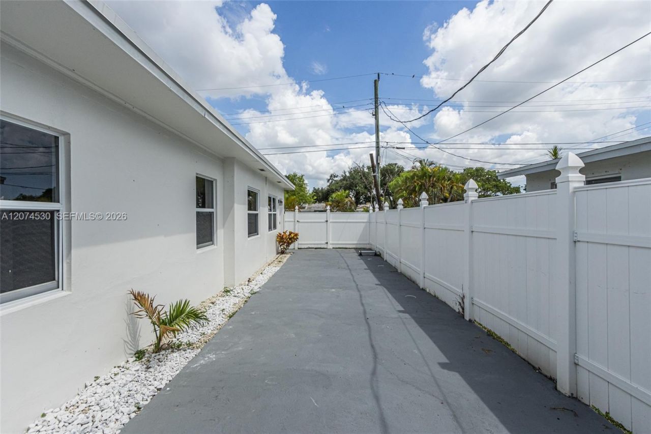 3513 Polk St, Hollywood, FL 33021 Photo