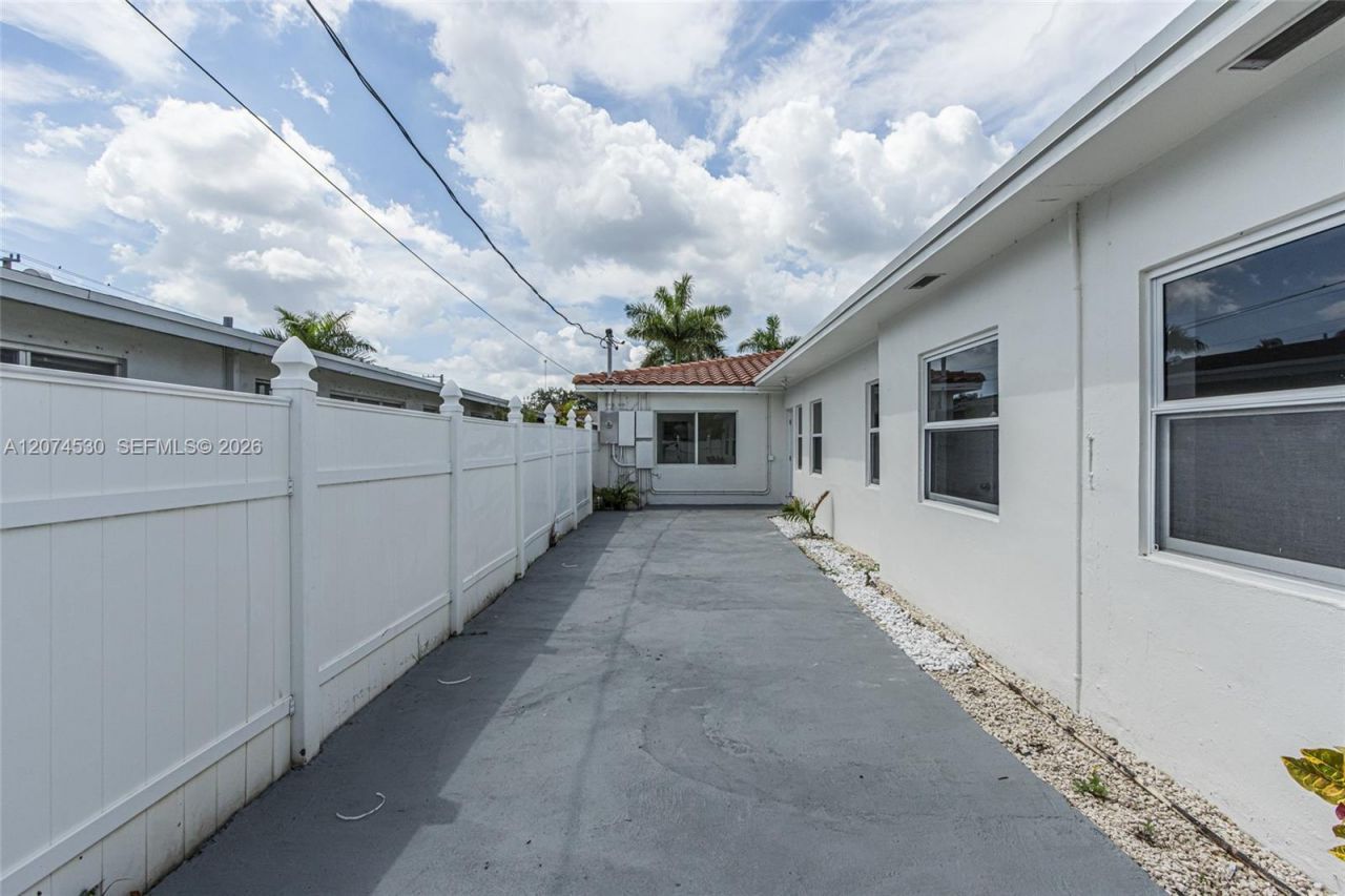 3513 Polk St, Hollywood, FL 33021 Photo