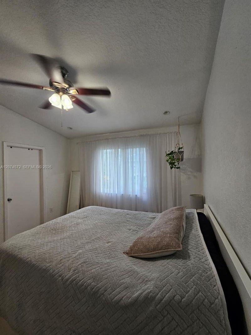 126 Hidden Ct Rd , Unit 27-D, Hollywood, FL 33023 Photo