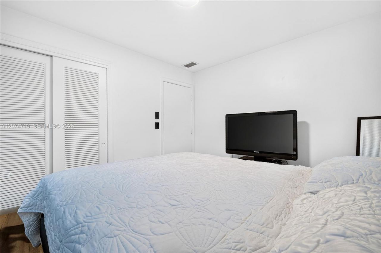 5721 NW 64th Way, Tamarac, FL 33321 Photo