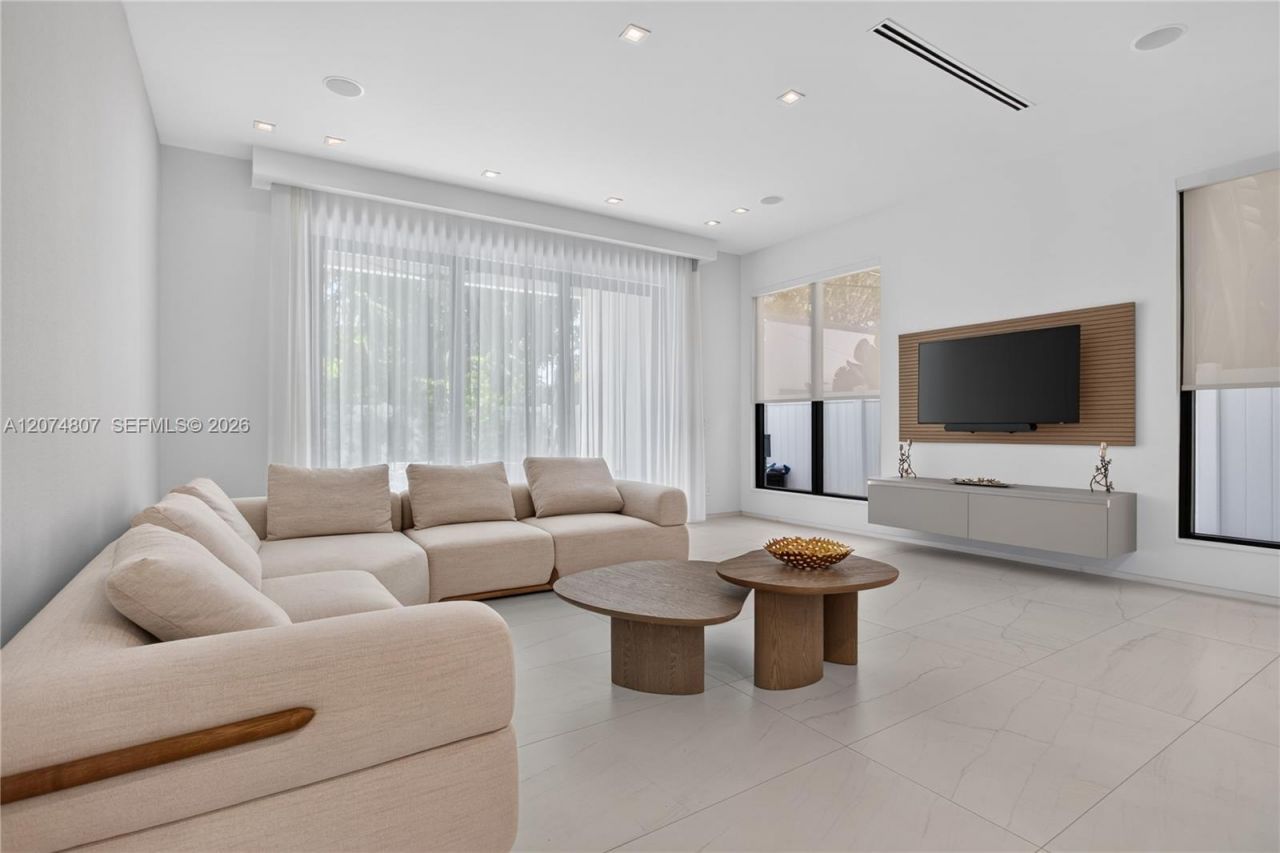 1404 NE 5th Street, Fort Lauderdale, FL 33301 Photo
