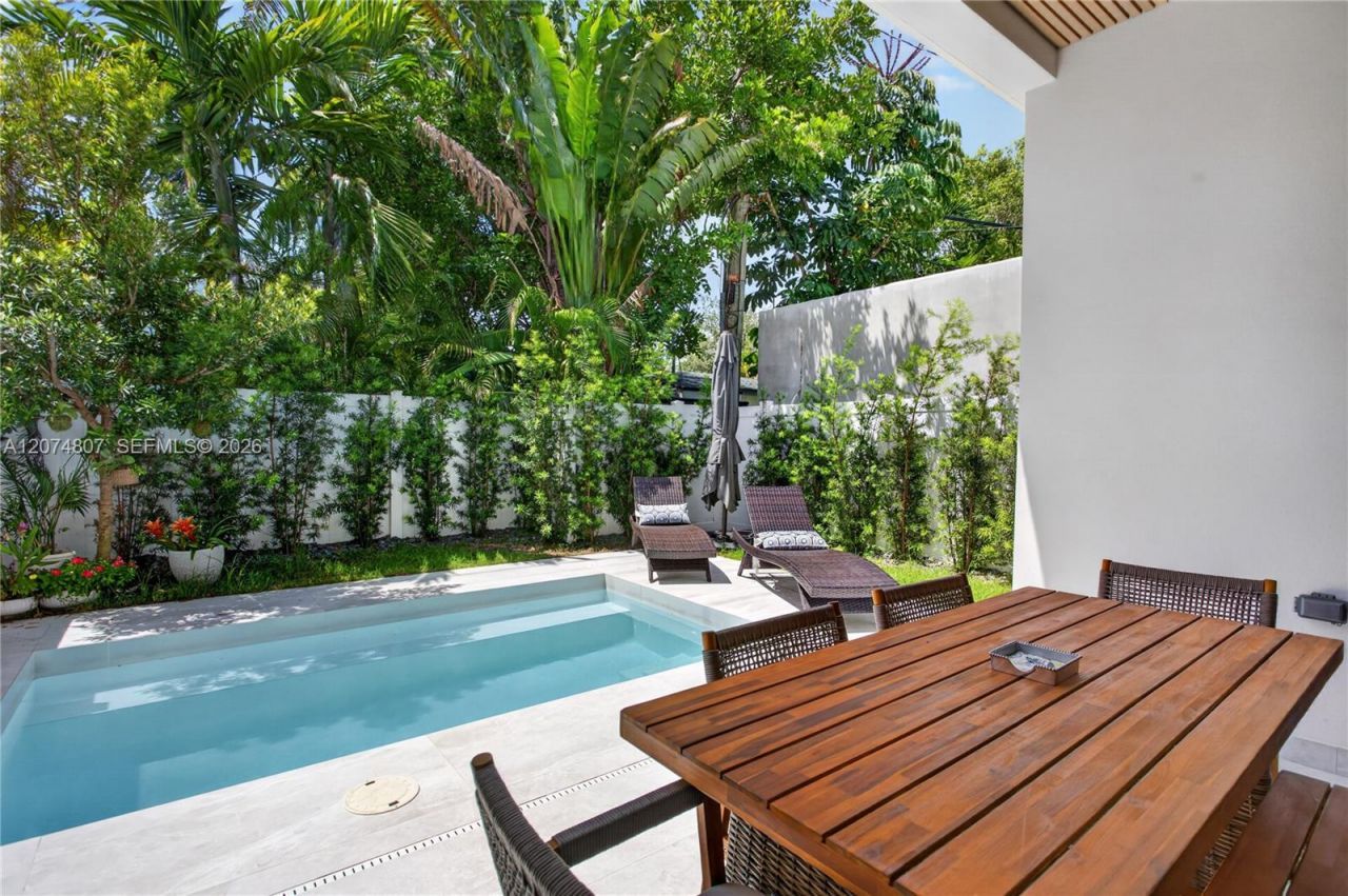 1404 NE 5th Street, Fort Lauderdale, FL 33301 Photo