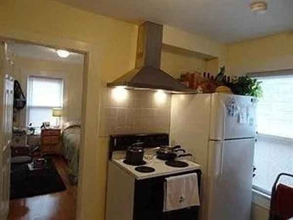 25 Andrew St, Unit 2, Cambridge, MA 02139