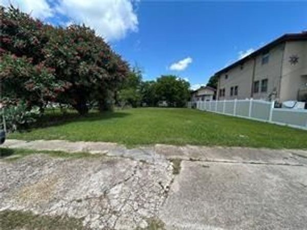 1005 SOLON Street , Gretna, LA 70053