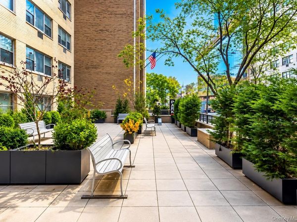 333 E 46th Street , Unit 10E, New York (Manhattan), NY 10017